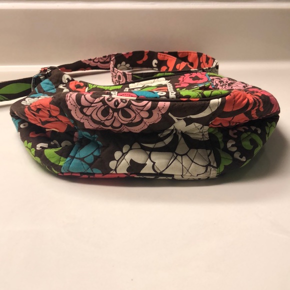 ❤️❤️SOLD❤️❤️2/$20....NWOT Vera Bradley crossbody - Picture 7 of 8